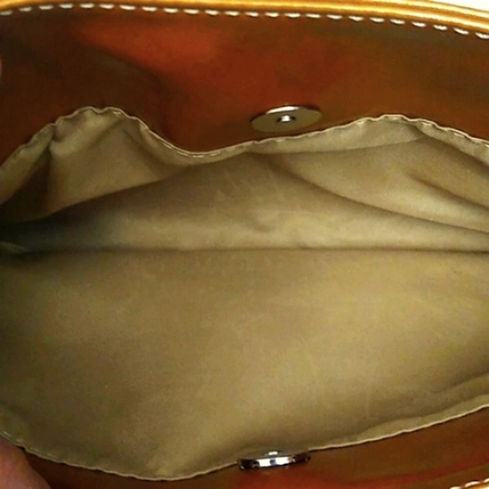 🎉HP🎉Giani Bernini Glazed Leather Cognac Handbag - Picture 4 of 8